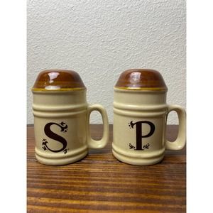 Vintage Trends Inc Retro Salt and Pepper Shakers